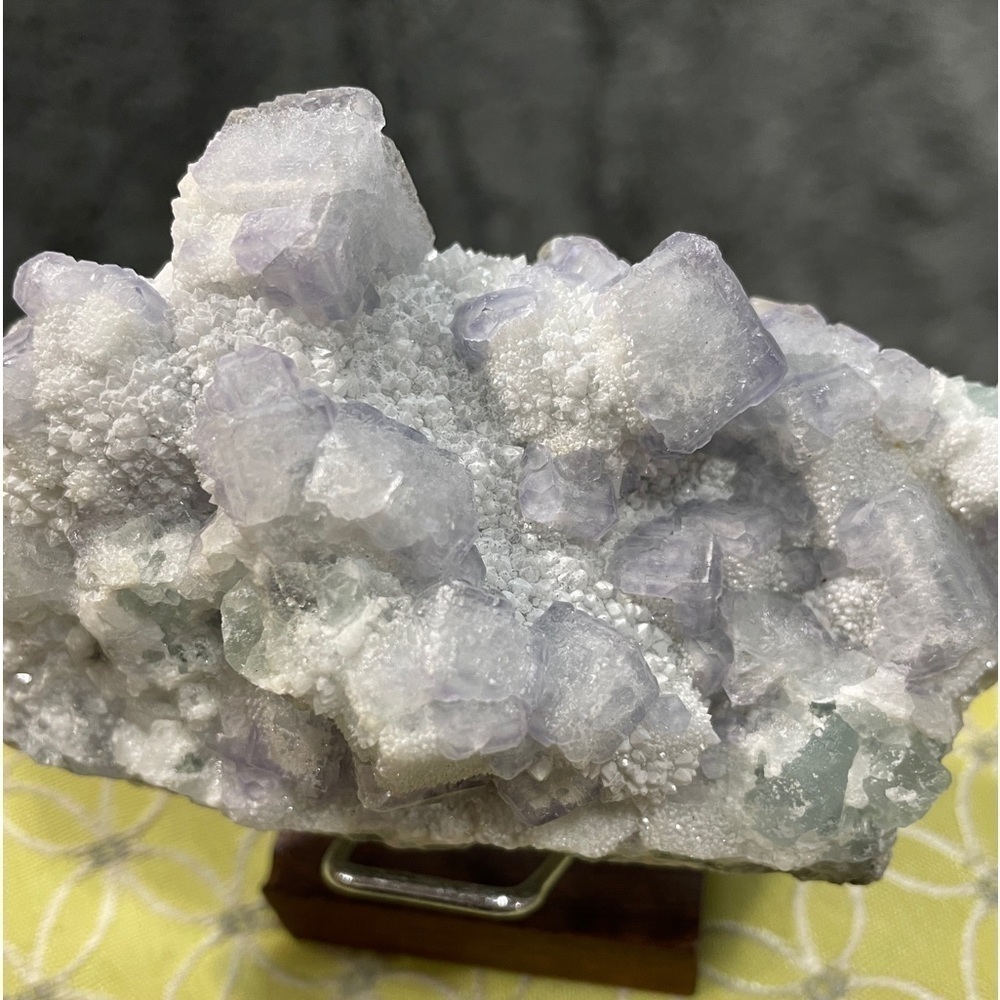 WHITE SUGAR SPHALERITE LARGE CUBE FORMATIONS PALE PURPLE FLUORITE 4.5”x3”